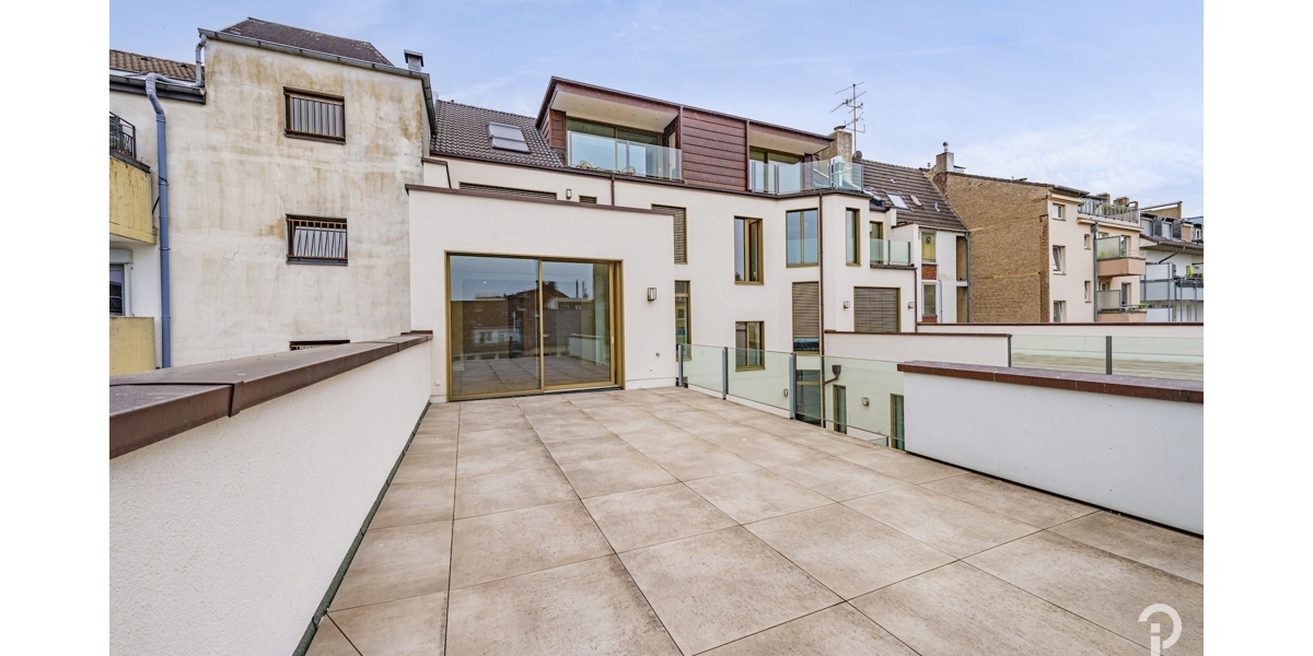 Repräsentative, hochwertige 3 Zimmer-Wohnung mit großer Dachterrasse im Herzen Düsseldorfs. - Etagenwohnung Düsseldorf | Angebot:27008401