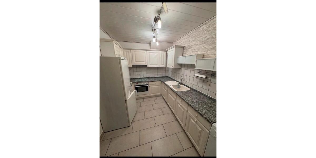 Etagenwohnung Grevenbroich Neuenhausen - 2 Zimmer, 65 m&sup2;, 900&euro; | Angebot:25525466