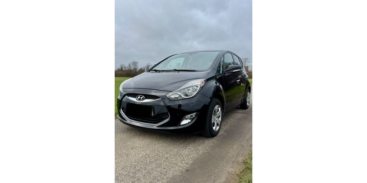 Hyundai ix20 104.000 km 6.099 &euro; Grevenbroich 41516