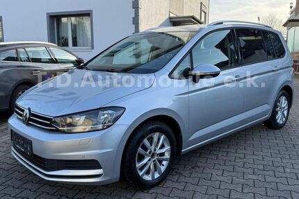 VW Touran 145.000 km 12.499 &euro; Troisdorf 53840
