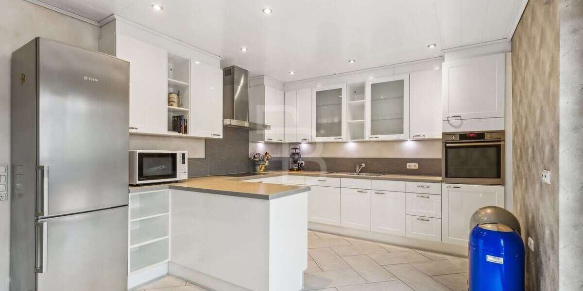 Haus zum Kaufen in Bergheim 759.000 € 375 m² 10 zimmer