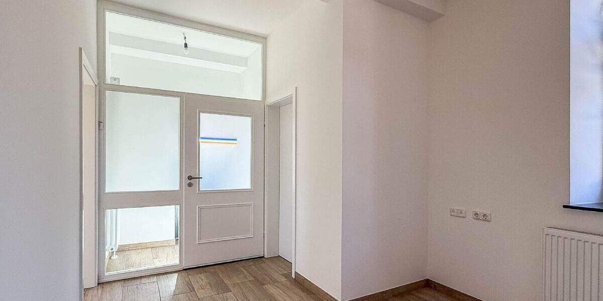 Gewerbeobjekt Overath Untereschbach - 6 Zimmer, 133 m&sup2;, 185.000&euro; | Angebot:24252029