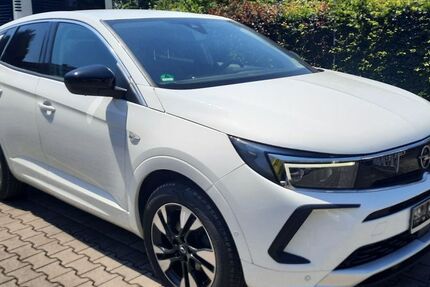 Opel Grandland (X) 165.000 km 11.900 &euro; Erkrath 40699