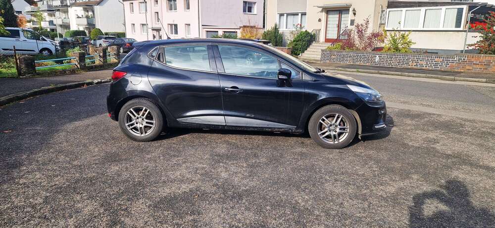 Renault Clio 153.000 km 5.950 &euro; Bergisch Gladbach 51469