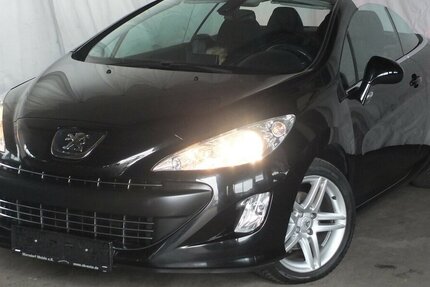 Peugeot 308 PREMIUM NAVI EL.VERDECK KLIMAAUTOM PDC 134.211 km 6.450 &euro; Köln 50858