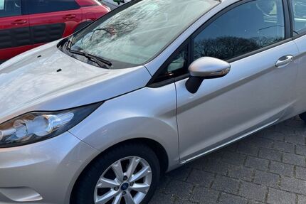 Ford Fiesta 80.000 km 5.499 &euro; Neuss 41462