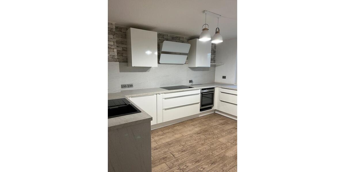 Reihenhaus Köln Kalk - 3.5 Zimmer, 107 m&sup2;, 2.000&euro; | Angebot:27615697