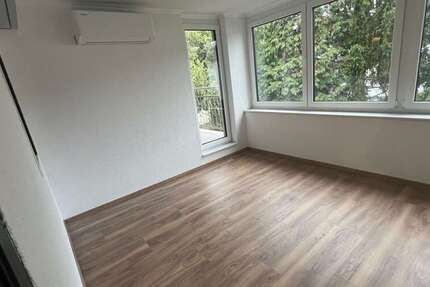 Wohnung Köln Wahnheide - 5 Zimmer, 100 m&sup2;, 1.500&euro; | Angebot:26862859