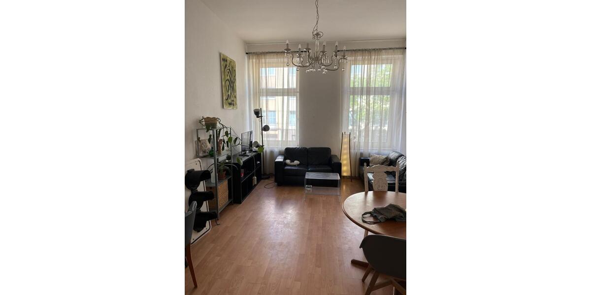 Etagenwohnung Düsseldorf Oberbilk - 4 Zimmer, 95 m&sup2;, 1.277&euro; | Angebot:26442793
