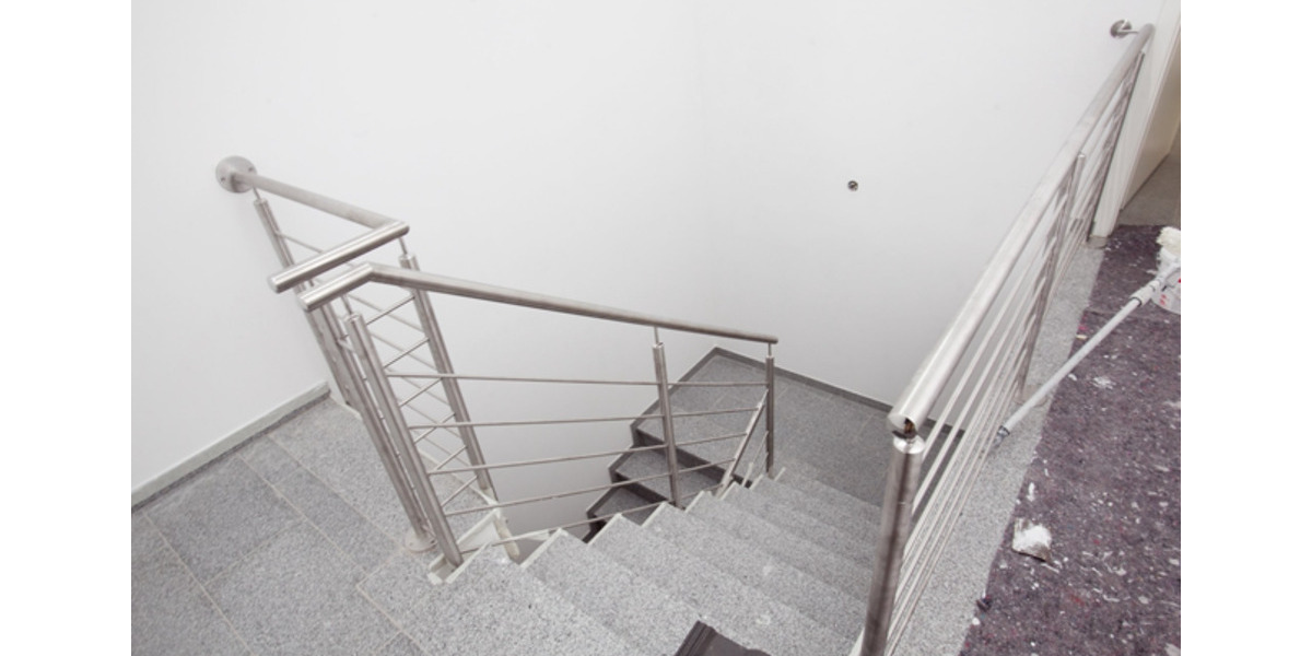 Neuwertige 3 Zimmer DG-Wohnung inkl. Einbauküche in GV-Südstadt 3 zimmer