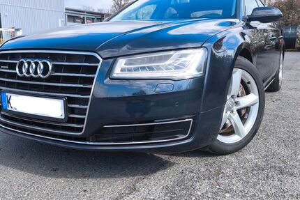 Audi A8 311.000 km 16.350 &euro; Köln 51145