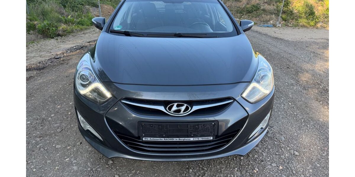 Hyundai i40 341.890 km 3.250 &euro; Bergheim (Rhein-Erftkreis) 50129