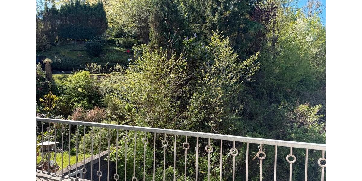 Doppelhaushälfte Bergisch Gladbach Paffrath - 5 Zimmer, 195 m&sup2;, 2.400&euro; | Angebot:26322264