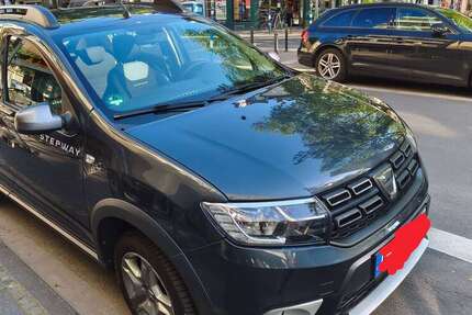 Dacia Sandero 64.500 km 11.999 &euro; Köln, Stadt 50677