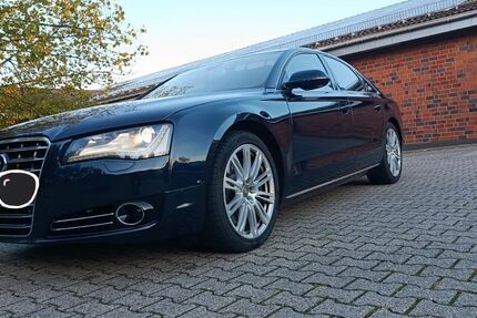 Audi A8 250.000 km 18.000 &euro; Burscheid 51399