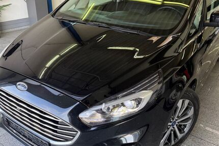 Ford S-Max 152.379 km 19.490 &euro; Köln 50829