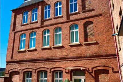 Kutscherhaus aus dem 19 Jahrhundert saniert und vermietet zimmer