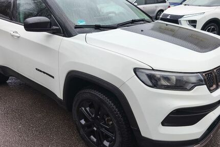 Jeep Compass 50.000 km 19.900 &euro; Solingen 42651