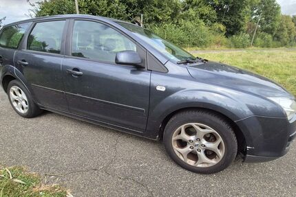 Ford Focus 130.000 km 3.500 € Leverkusen 51377