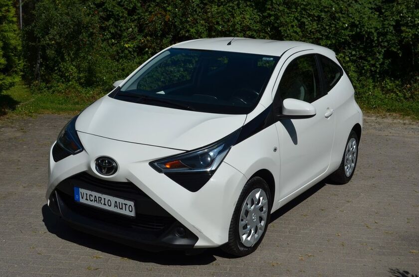 Toyota Aygo (X) 148.500 km 7.399 € KÖLN 51109