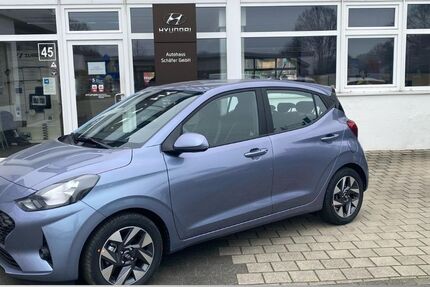 Hyundai i10 2.306 km 17.158 &euro; Leverkusen 51373