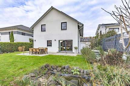 Haus zum Kaufen in Kerpen 665.000 € 174 m² 6.5 zimmer