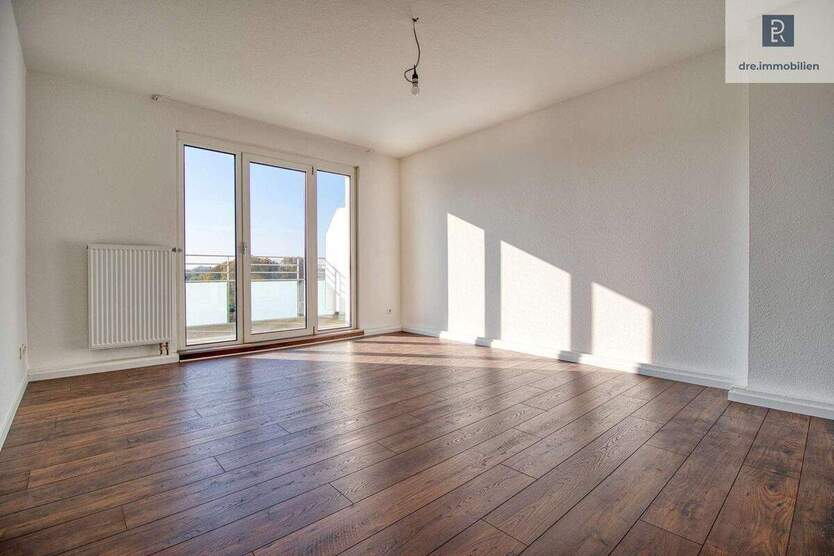 Köln-Nippes: Frisch renovierte, helle 2 Zimmer Dachgeschosswohnung mit großem Balkon 2 zimmer