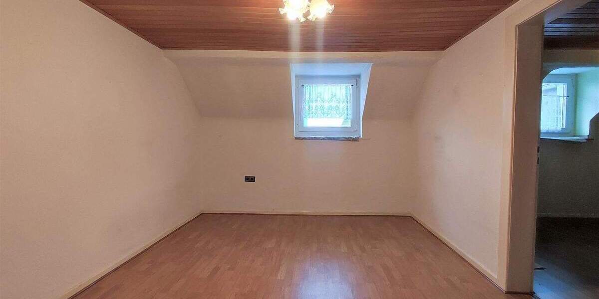 Reihenmittelhaus Düsseldorf Heerdt - 1 Zimmer, 285 m&sup2;, 695.000&euro; | Angebot:25683583
