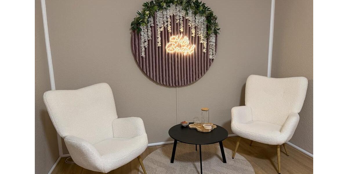 Sonnenstudio mit 5 Solarien + Behandlungsraum zu Verkaufen zimmer