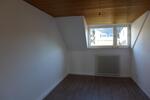 Dachgeschoßwohnung Düsseldorf Stadtbezirk 7 - 4 Zimmer, 96 m&sup2;, 1.200&euro; | Angebot:25478974