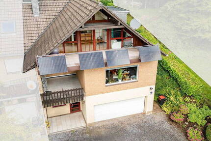 Viel Platz auf 3 Ebenen: großzügige DHH Haus Doppelgarage, PV, naturnahe Lage in Remscheid-Hasten 7 zimmer