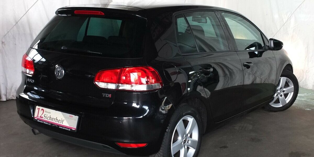 VW Golf 1.6TDi TEAM neuer ZAHNRIEMEN KLIMAAUTOMATIK 159.855 km 7.804 &euro; Köln 50858