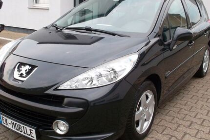Peugeot 207 147.850 km 2.350 &euro; Hilden 40721