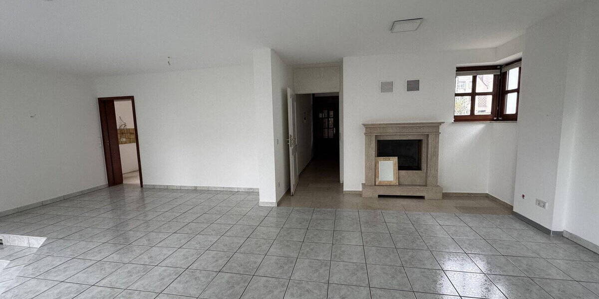 Etagenwohnung Bergisch Gladbach Schildgen - 3 Zimmer, 109 m&sup2;, 1.490&euro; | Angebot:26037052