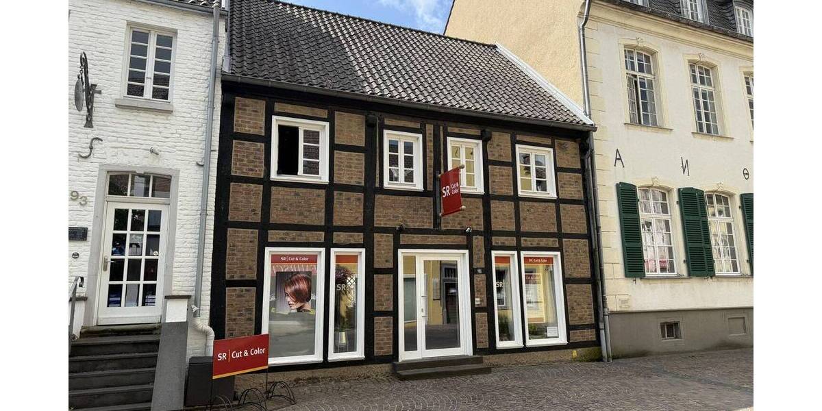 Charmantes Fachwerkhaus mit Gewerbeeinheit im Herzen von Bergheim 5 zimmer