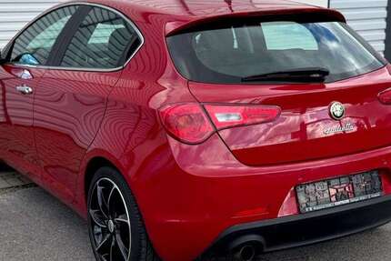 Alfa Romeo Giulietta 89.035 km 7.490 € Solingen 42719