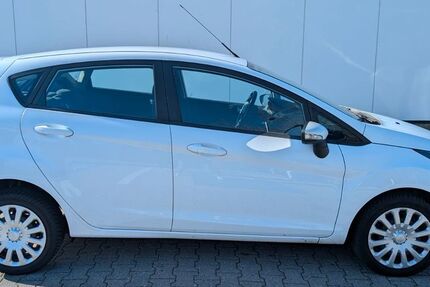 Ford Fiesta 95.000 km 5.499 &euro; Wesseling 50389