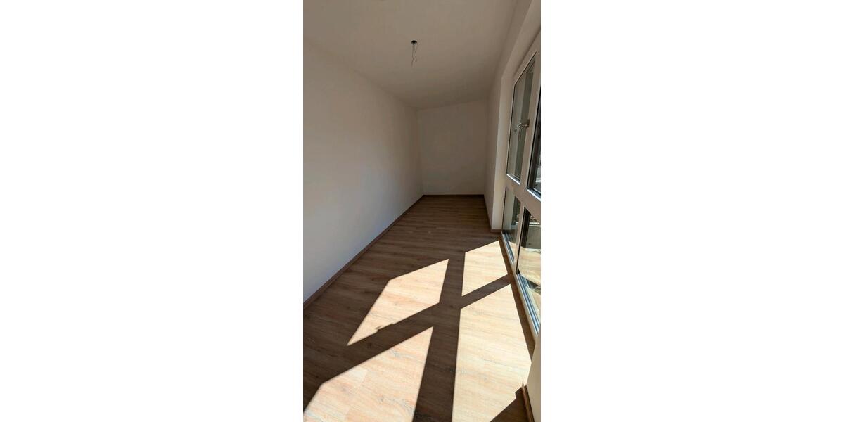 Erdgeschoßwohnung Bergheim - 3 Zimmer, 77 m&sup2;, 1.140&euro; | Angebot:25840813