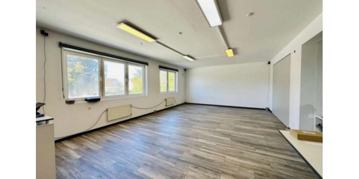 Gewerbehalle zur Miete zimmer