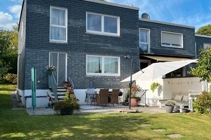 Haus Solingen Central - 4 Zimmer, 120 m&sup2;, 485.000&euro; | Angebot:27006960