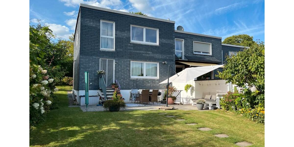 Reihenhaus Solingen Central - 4 Zimmer, 120 m&sup2;, 485.000&euro; | Angebot:27006960