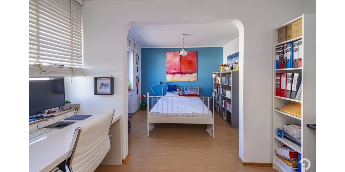 Charmantes Split-Level-Reihenendhaus in unmittelbarer Rheinnähe im Herzen von Düsseldorf-Benrath - Reihenendhaus Düsseldorf Stadtbezirk 9 | Angebot:27007603