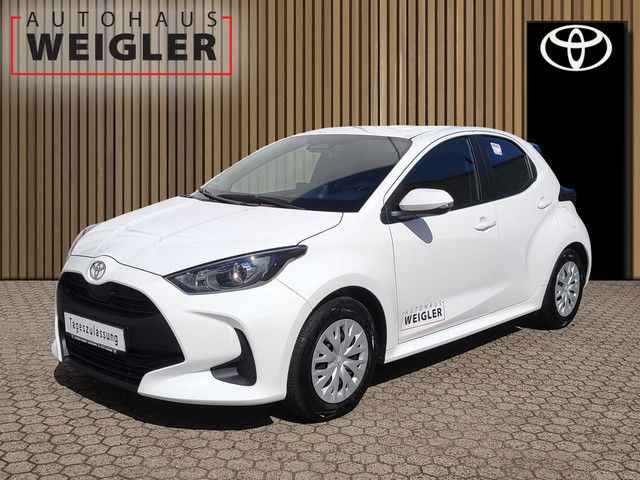 Toyota Yaris 9.000 km 22.950 &euro; Leverkusen 51381