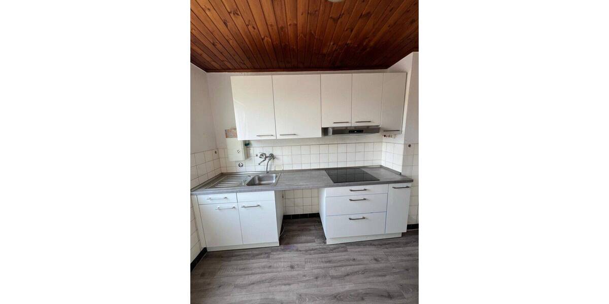 Etagenwohnung Köln Buchheim - 3 Zimmer, 67 m&sup2;, 1.200&euro; | Angebot:26891523
