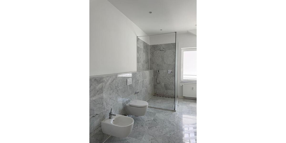 Maisonettenwohnung Solingen Ohligs - 3 Zimmer, 130 m&sup2;, 1.500&euro; | Angebot:26414551