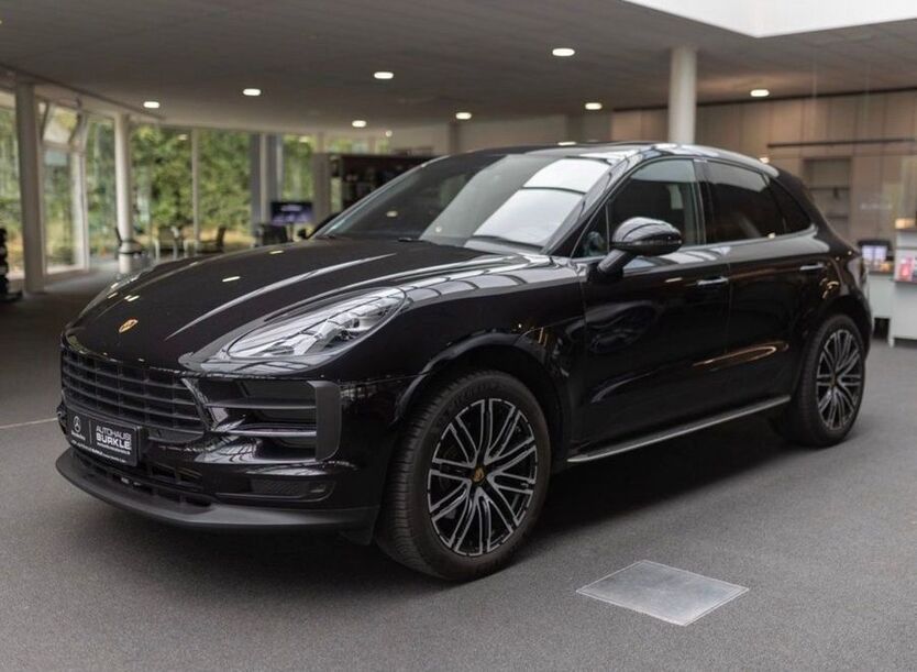 Porsche Macan 25.000 km 65.000 € Düsseldorf 40229