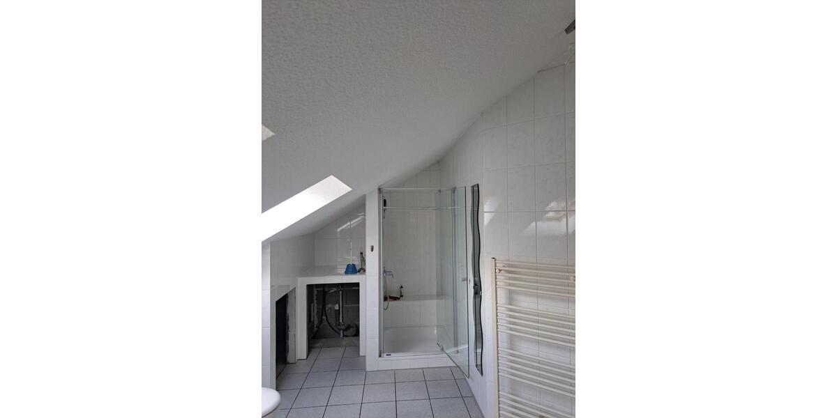 Etagenwohnung Lindlar - 3 Zimmer, 130 m&sup2;, 1.400&euro; | Angebot:25645312