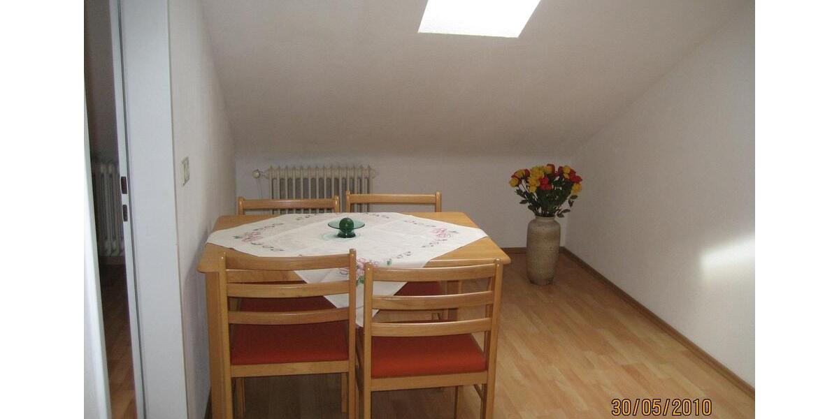 Attraktive Dachgeschosswohnung, 60 m² 2. Etage Neuss Pomona 2.5 zimmer