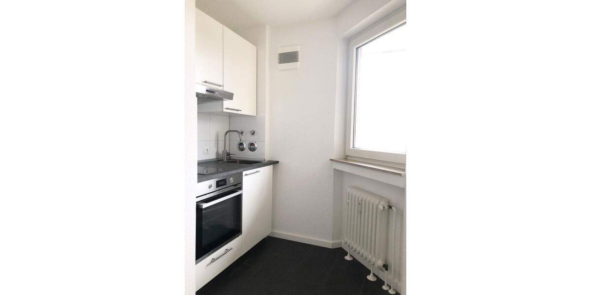 Stilvolle 1-Zimmer-Wohnung mit Einbauküche und Balkon in Unterbilk-Hafen 1 zimmer