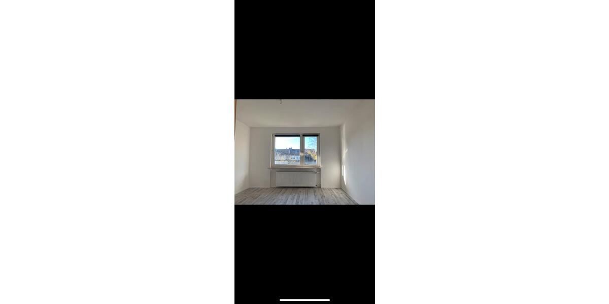 Etagenwohnung Hilden Kalstert - 3 Zimmer, 85 m&sup2;, 880&euro; | Angebot:25723622